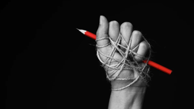 Shutterstock/siam.pukkato